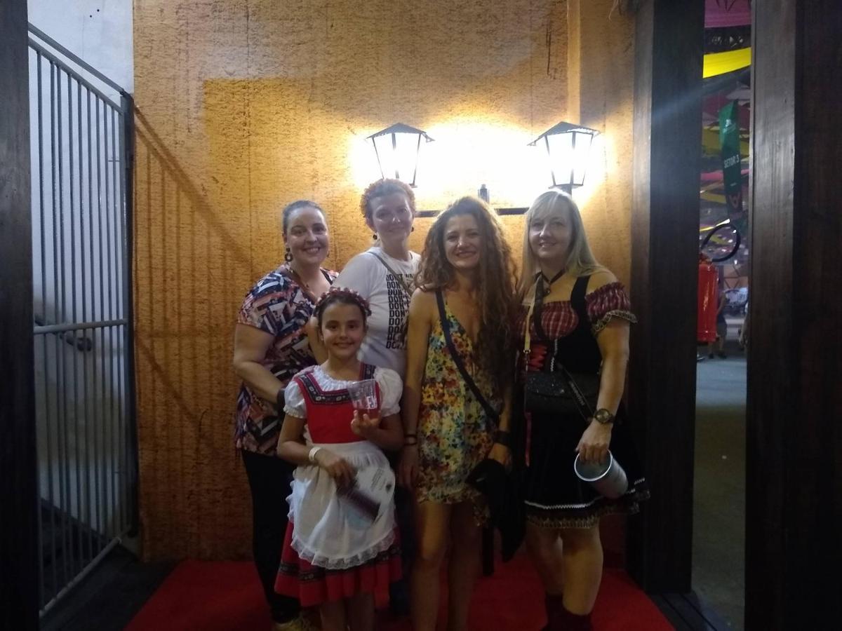 Le Petit Cherie بلوميناو المظهر الخارجي الصورة